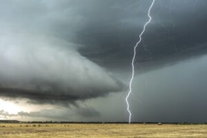lightning-4713379.jpg