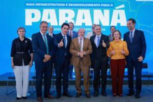 NO_PARANA_PRESIDENTE_LULA_E_MINISTRO_RENAN_FILHO_AUTORIZAM_OBRAS_DO_CONTORNO_SUL_METROPOLITANO_DE_MARINGA_E_DE_TRECHO_DA_ESTRADA_BOIADEIRA (30).jpeg